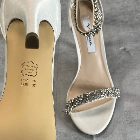 NINA Women's Ivory Luster Satin Vauna Rhinestone Embellished Dress Sandals SZ 7 - Picture 8 of 8